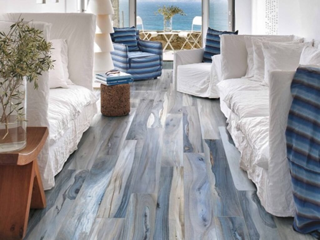 Keramik Motif Kayu Biru Abu